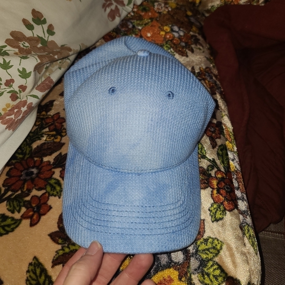 Like new Zyia Active light blue Cap.